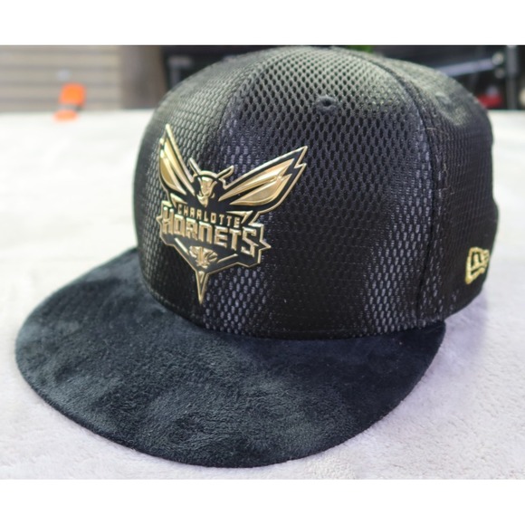 New Era Other - New Era 59Fifty Charlotte Hornets NBA SnapBack Men's Hat Gold Emblem‎ Suede Brim